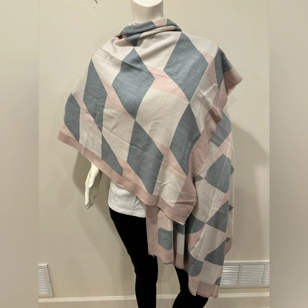 Geometric Pattern Thin Knit Scarf in Pink, Cream, & Blue